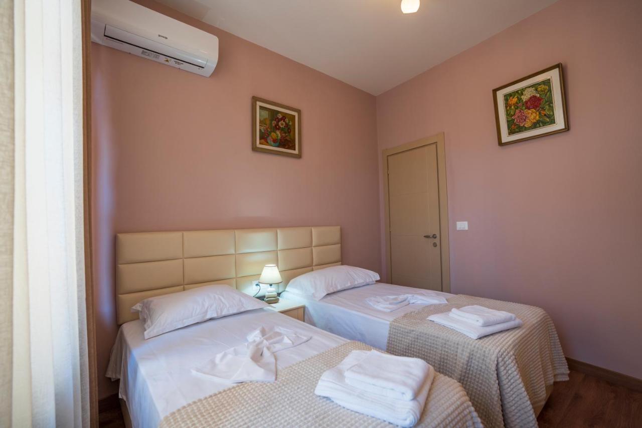 Art Rooms Gjuhadol Shkoder Exterior photo