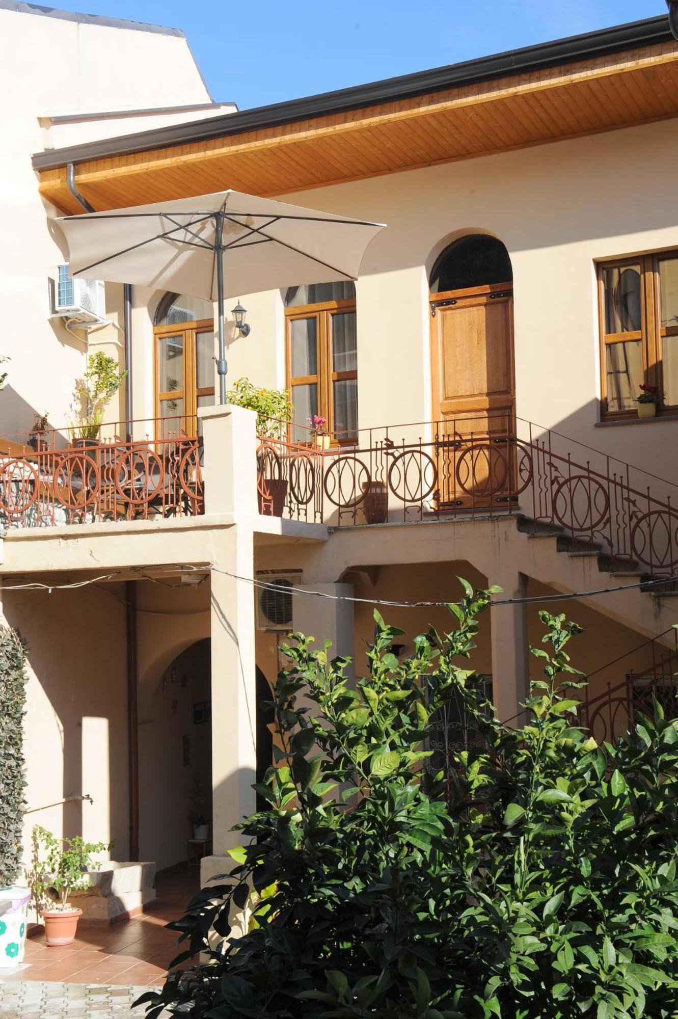 Art Rooms Gjuhadol Shkoder Exterior photo